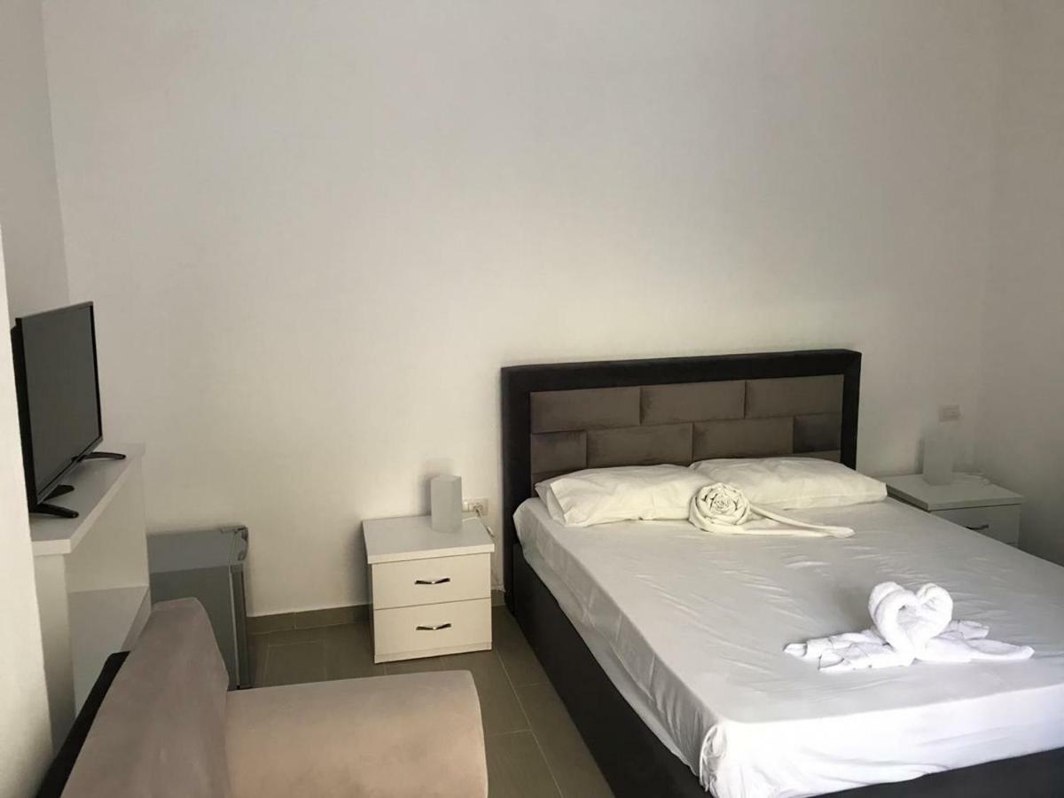 Bregu D.Etit. Bed & Breakfast Vlore Luaran gambar